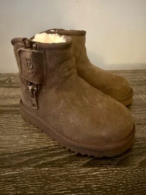 Ugg Classic Mini Boot